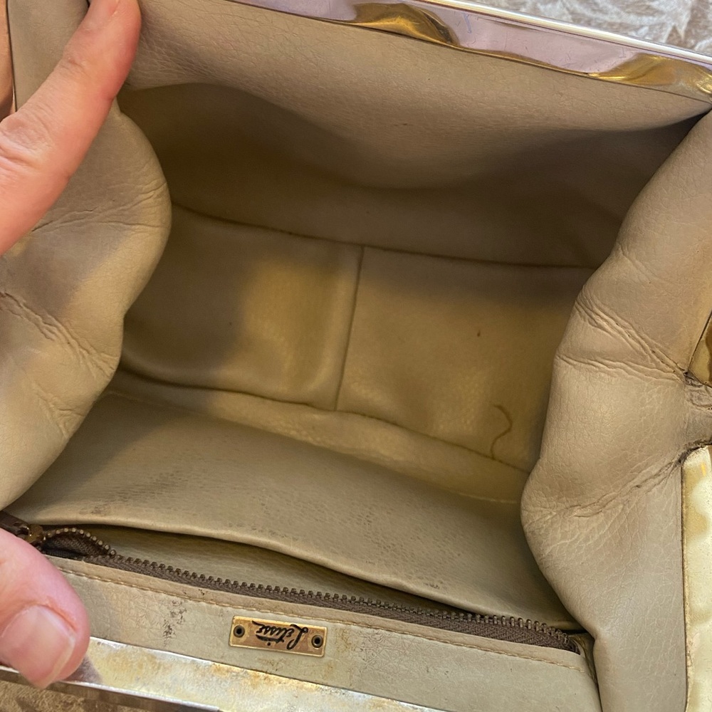 Intake Letisse Leather Bag - Picture 13 of 15